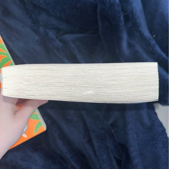 Book Bundle - Picture 4 of 11